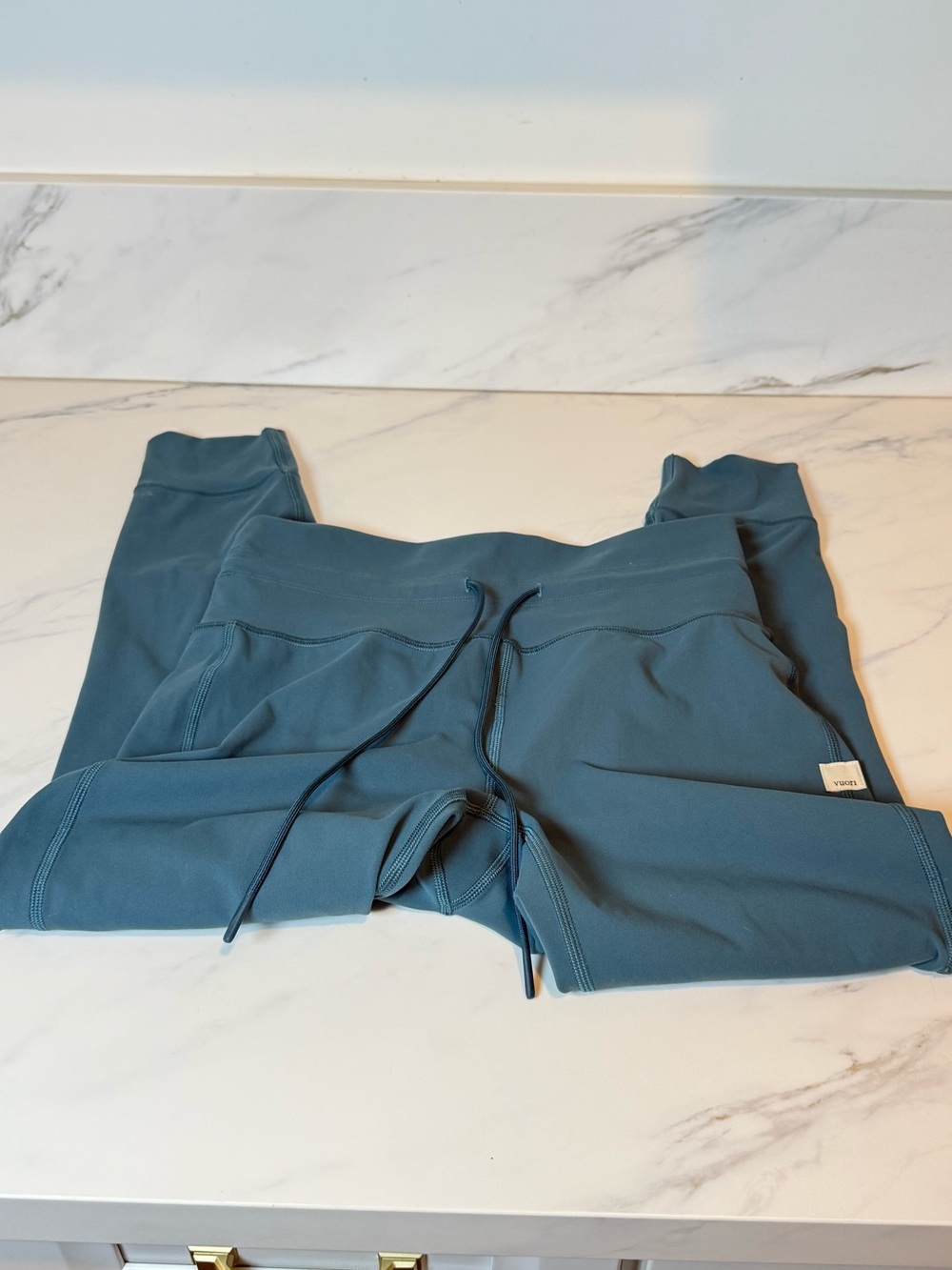 Vuori blue daily legging